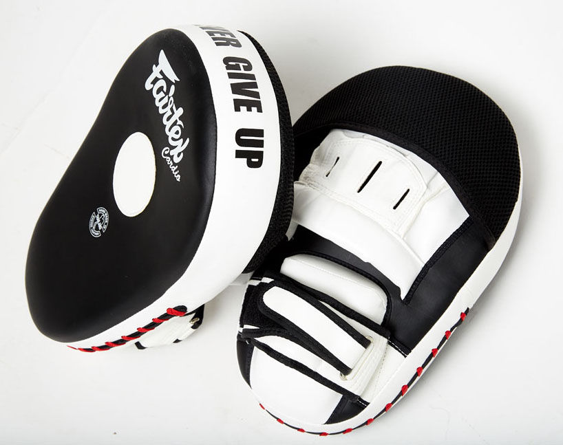Thumbnail: FMV-13 Fairtex Maximized Focus Mitts Cardio black-white