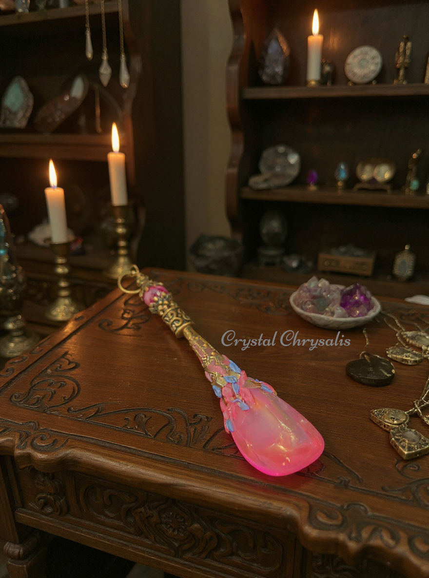Old World Copper Natural Pink Aura Rainbow Crystal Pendant Pendulum