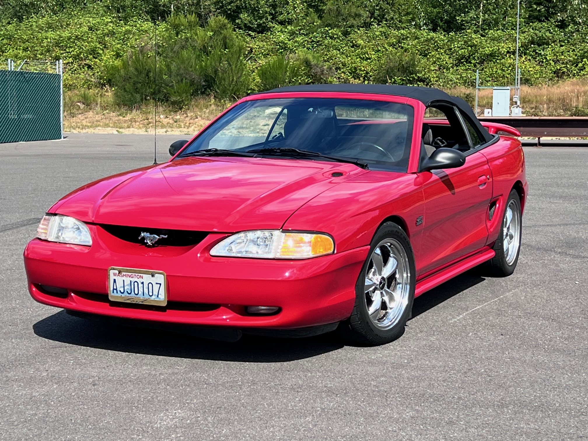 1994 Ford Mustang's photo