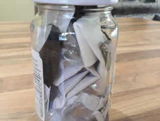 What's in my trash jar? - June 2018 + holiday waste!