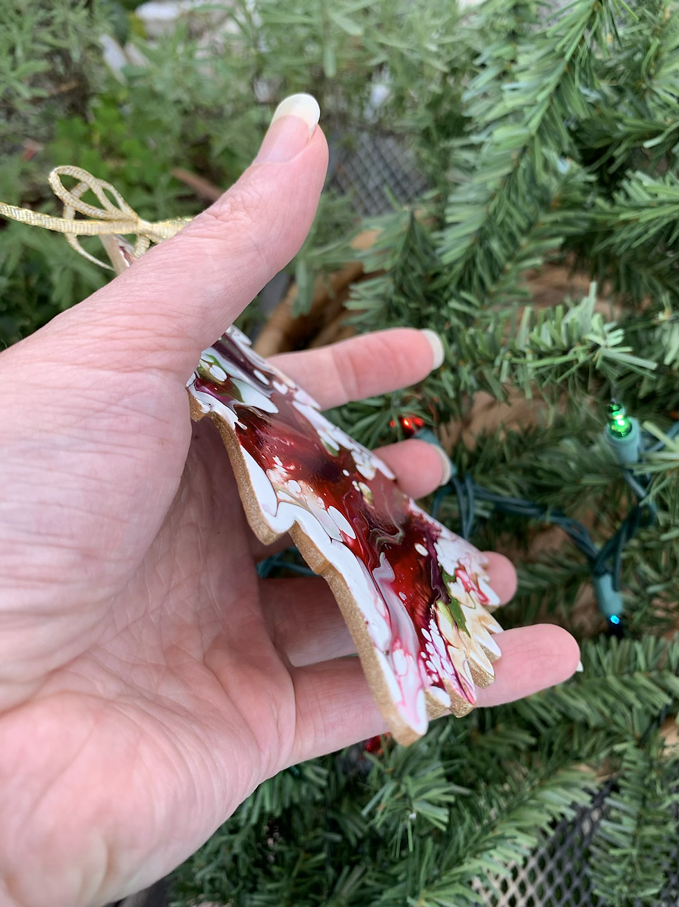 Thumbnail: Large Tree Ornament