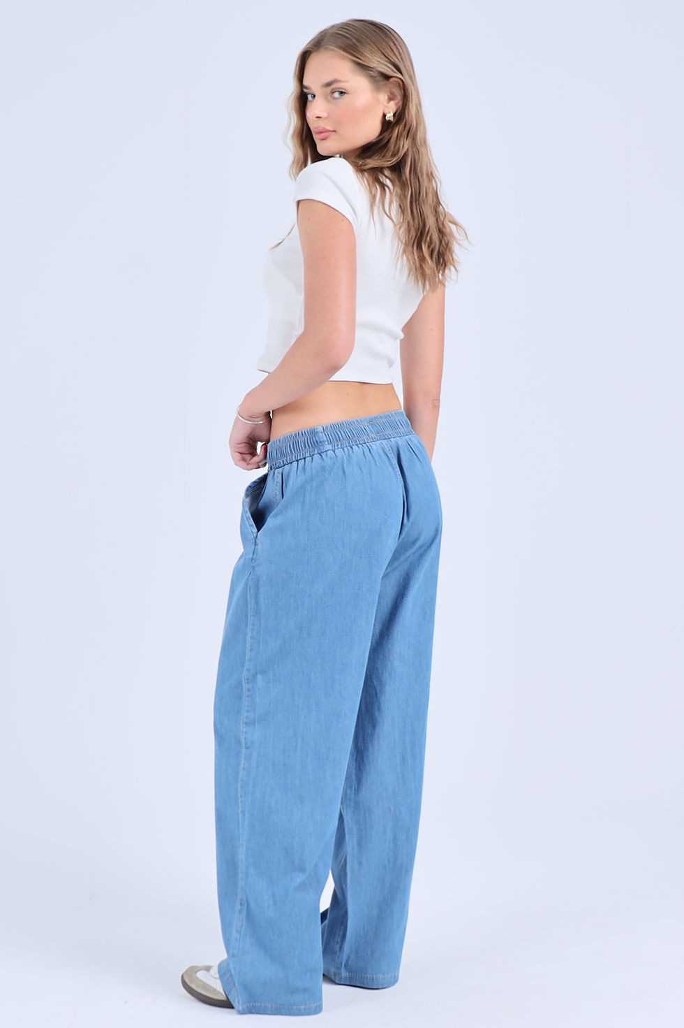 Thumbnail: Drawstring Light Blue Jeans