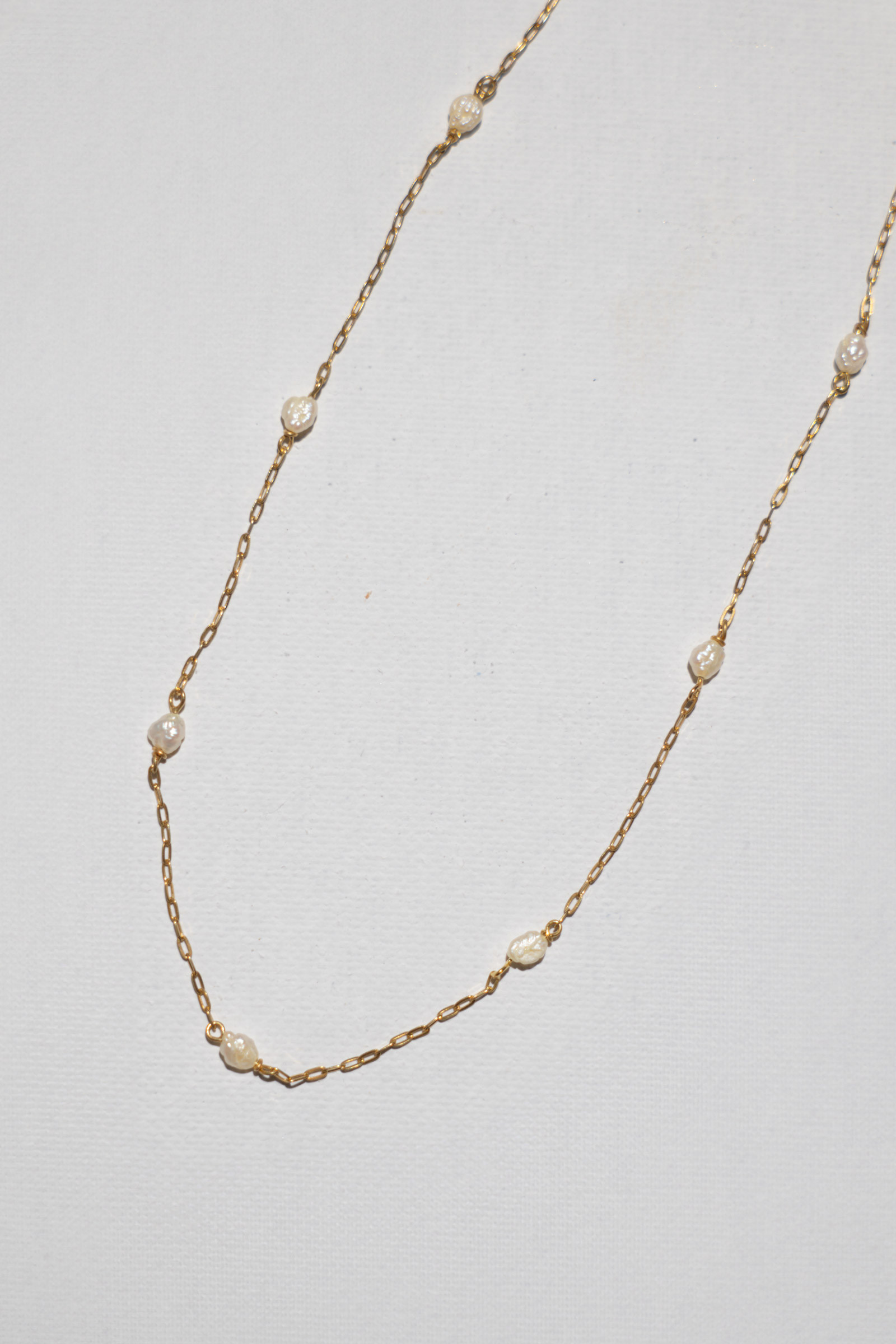 Gold pearl paperclip chain necklace