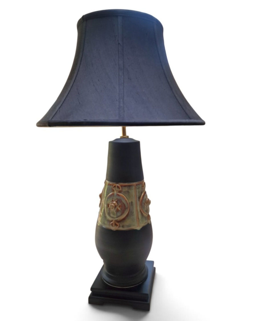 Obsidian Bloom lamp