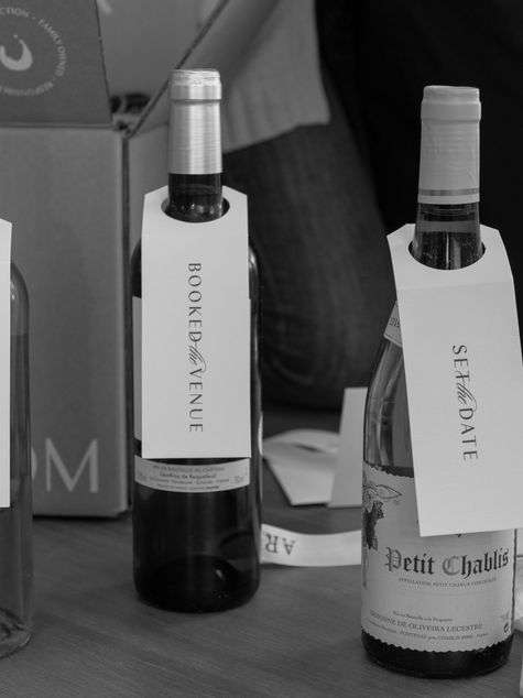 Cool & Unique Engagement Gifts That The Couple Will Actually Use and Love