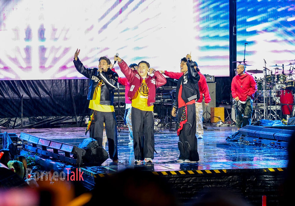 Thousands throng Kuching Waterfront to usher in New Year 2026