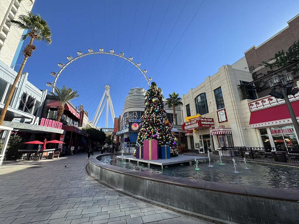 Linq Promenade in the morning. @SevenTenSuited (Source)