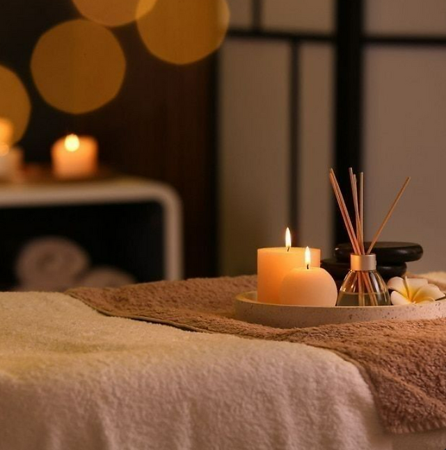 massage photo 1 .png