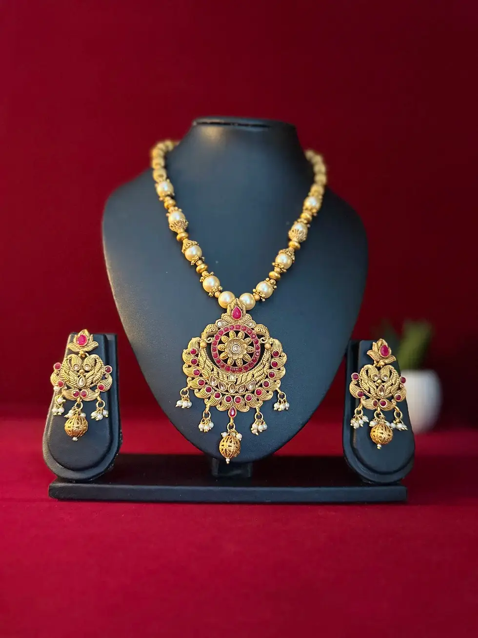 Miniatura: Antique Gold red stone Temple Jewelry Set with Earrings 