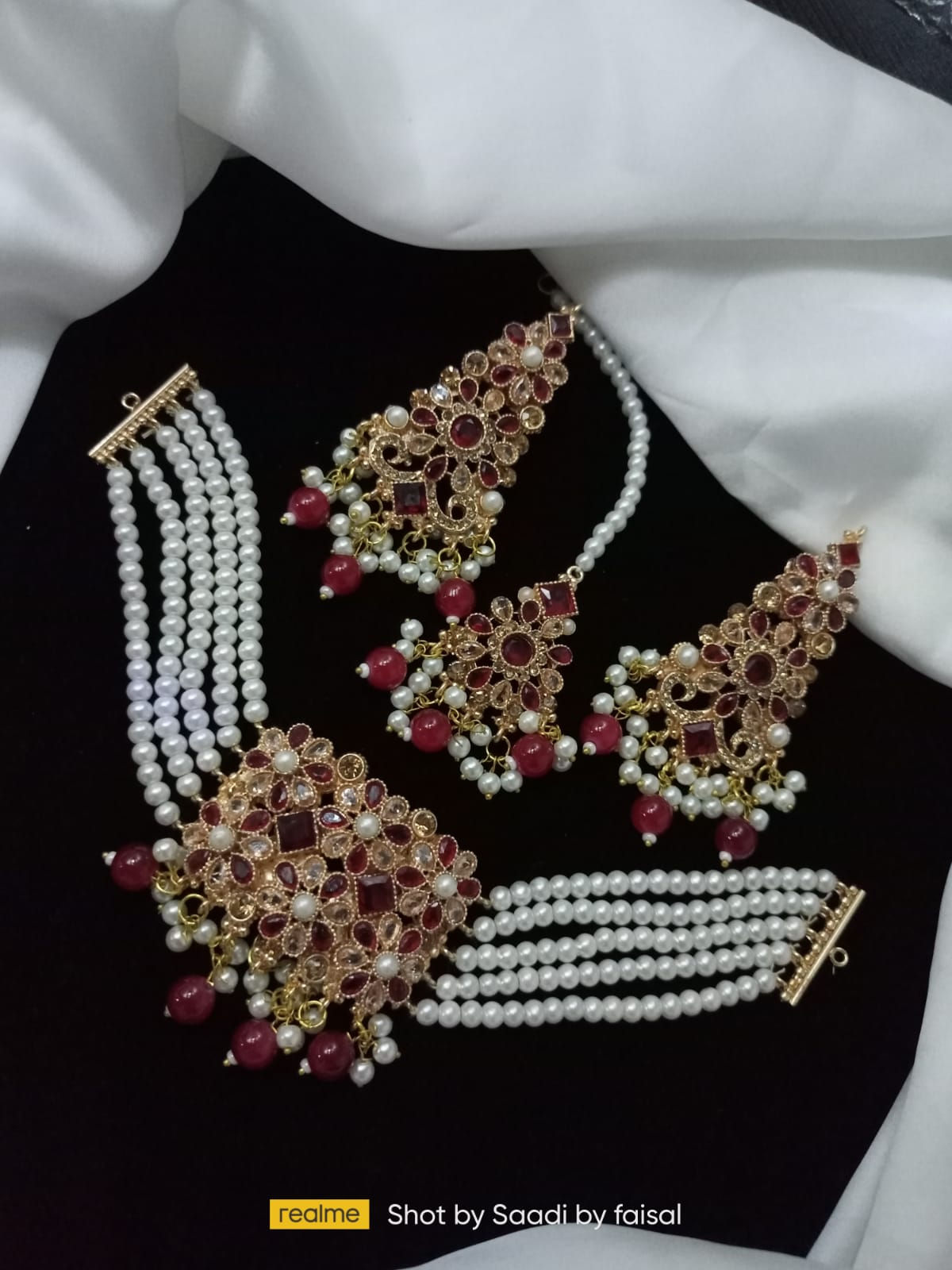 Choker set with tikka and earrings