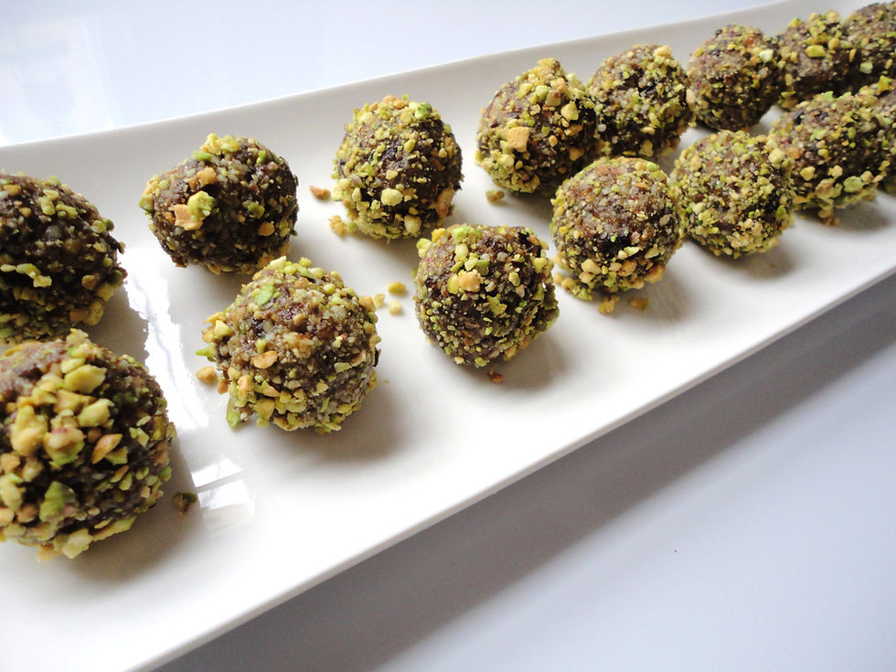 Matcha Pistachio Energy Bites