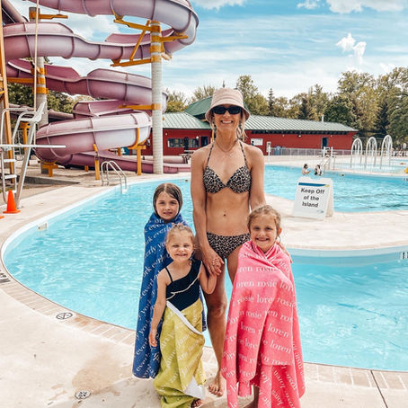 Manitoba Road Trip: Windmills and Prairie Hills