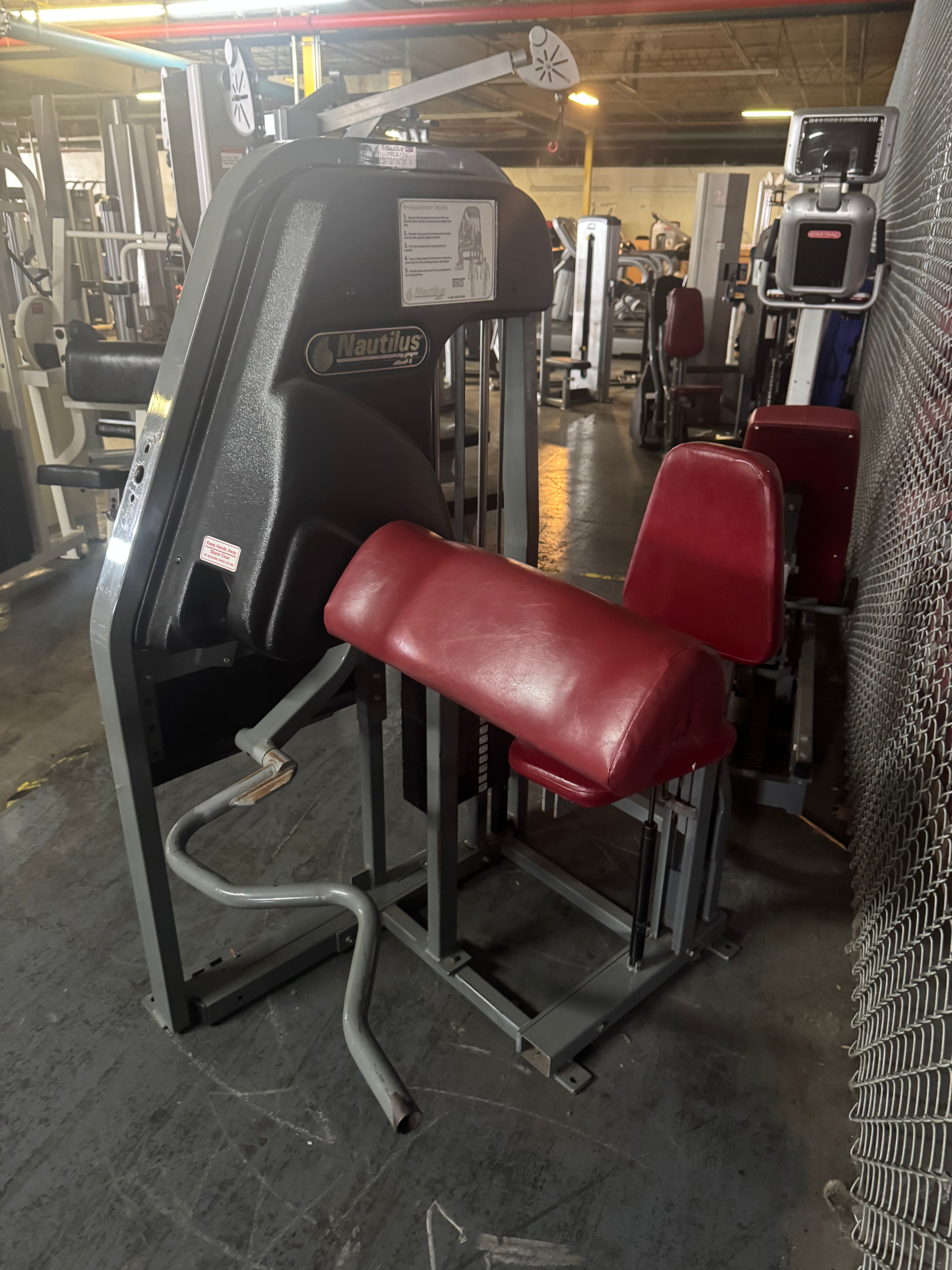 Used Nautilus Bicep Curl