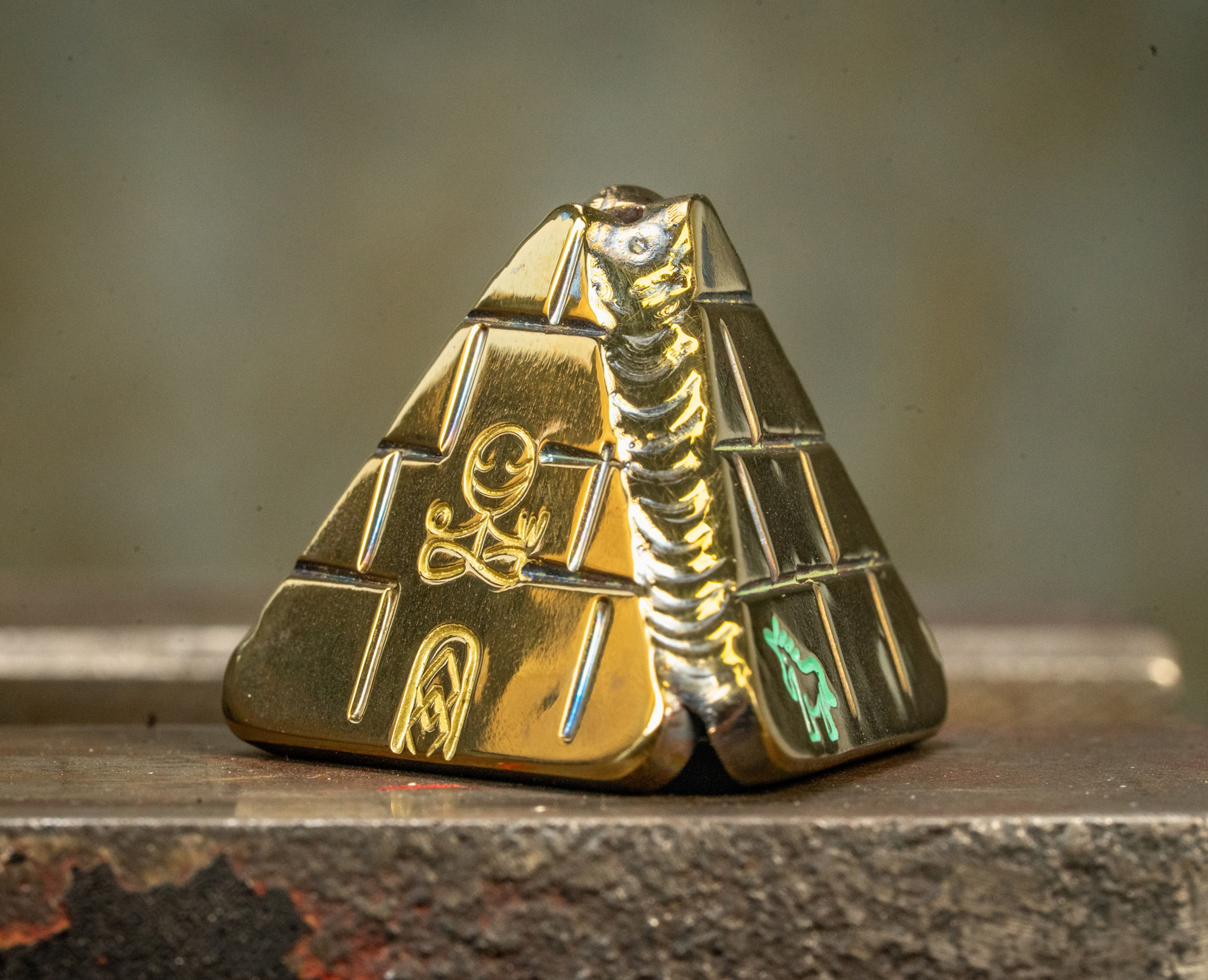 The Inner Oval Puzzle