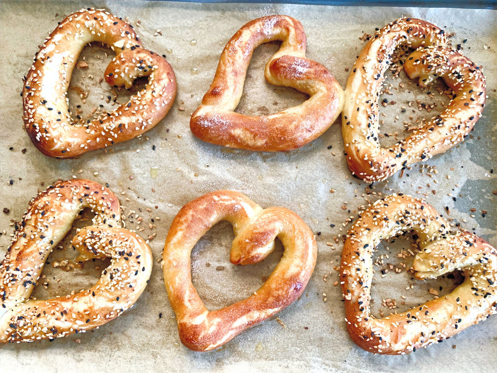 Low sodium soft pretzels