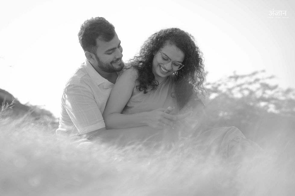 Black and white pre-wedding couple portrait at Tiger Hill