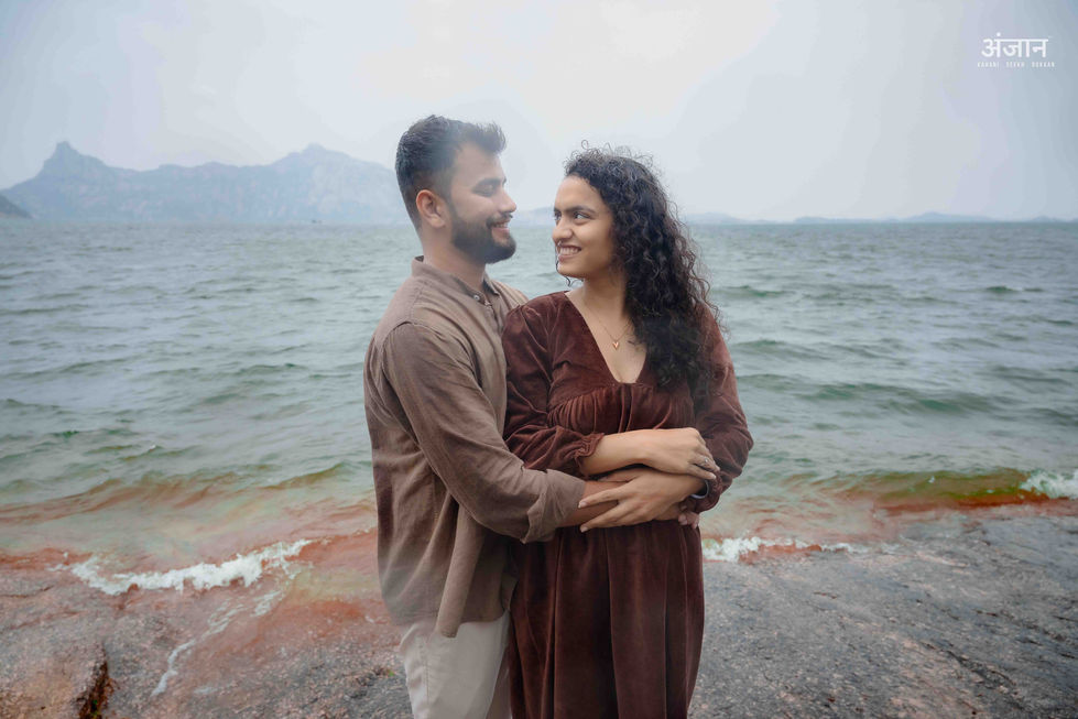 Couple portrait beside Jawai Dam Rajasthan