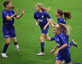 KTP Mo13 met hakken over de sloot naar de Aurich Cup finale op 5jan!