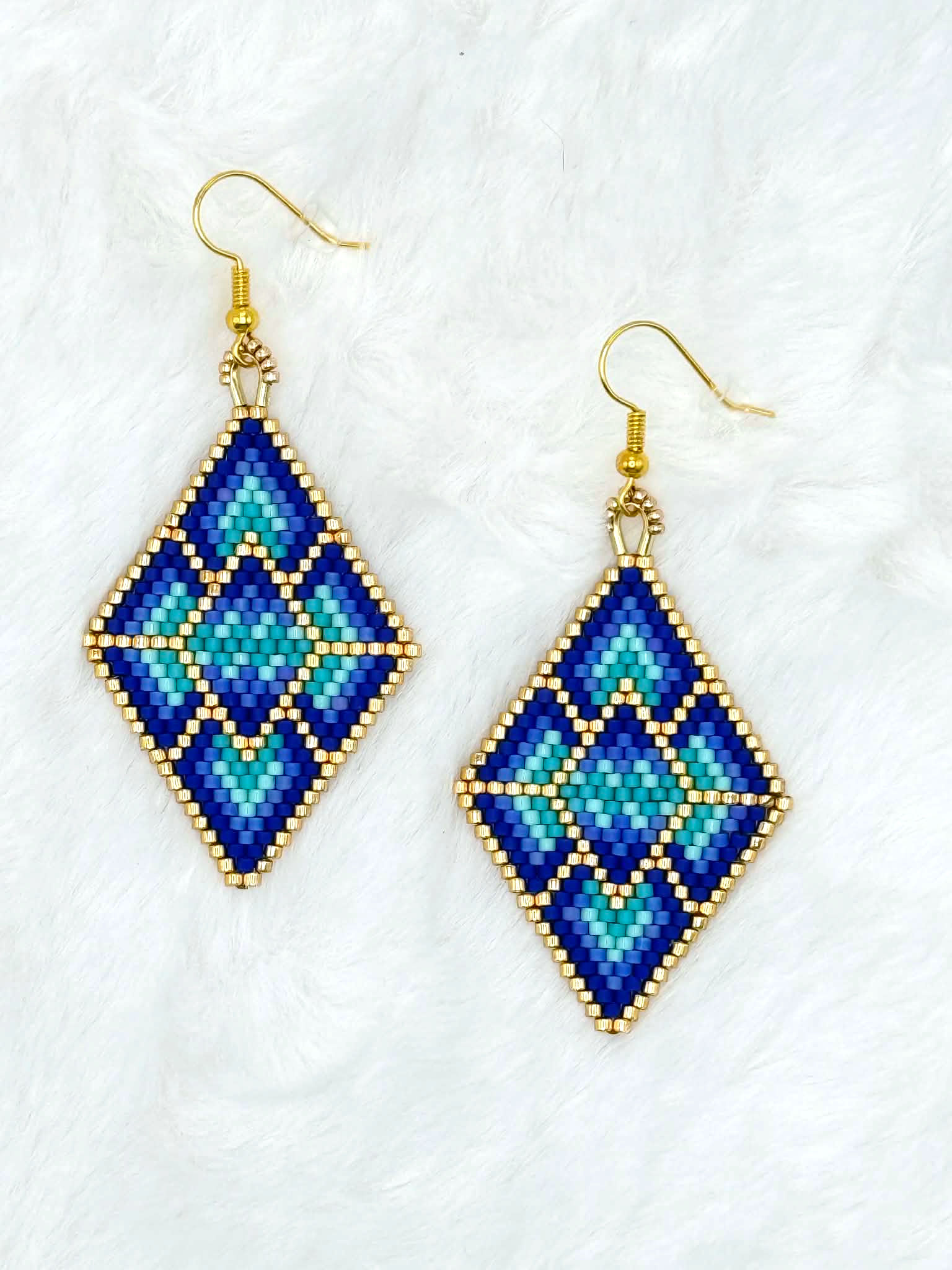 E-0187 - Newport - Sea - Gold