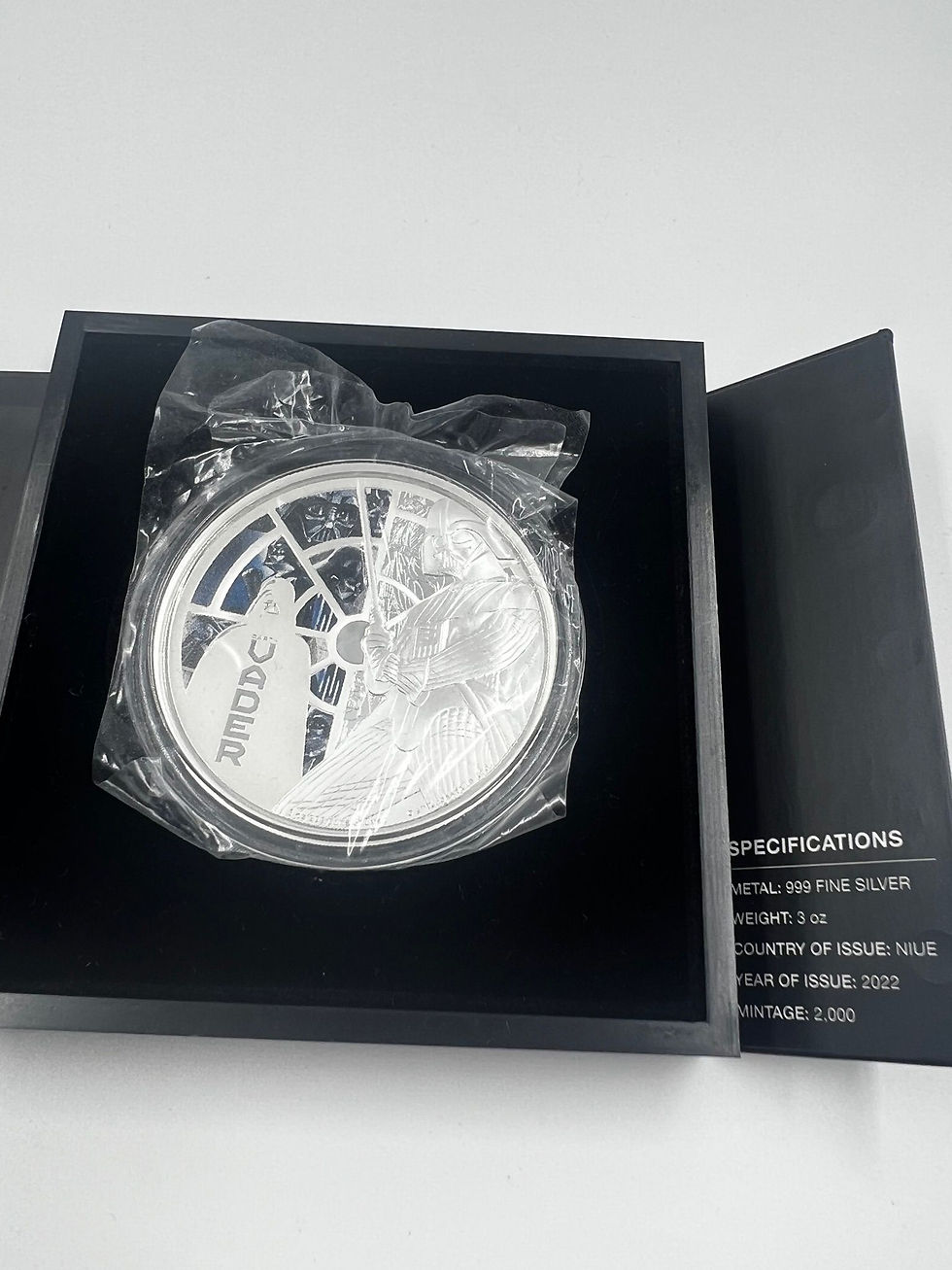Thumbnail: Star Wars 2022 Darth Vader 3 ounce silver coin