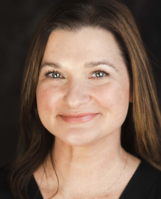 Headshot (1 of 1)-13.jpg