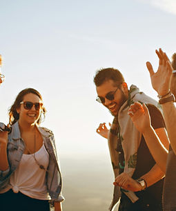 Eine Gruppe bei Meet5 trifft sich zu Outdoor Aktivitäten