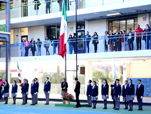 Día de la Bandera en Academia Maddox: Un Despliegue de Honor, Disciplina y Patriotismo