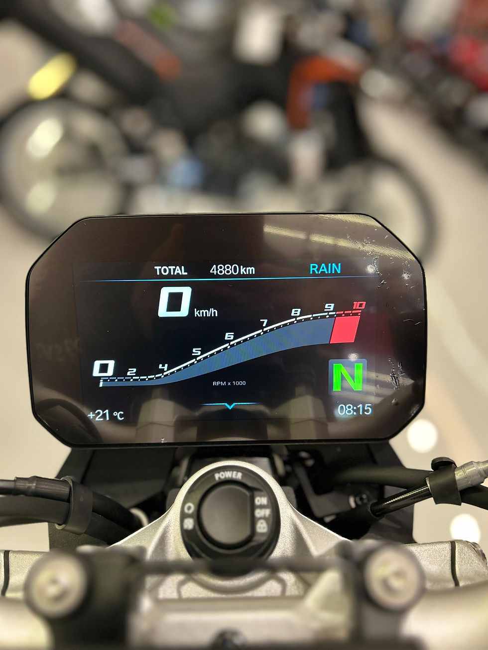 Miniatura: BMW F900R SPORT PLUS 2025