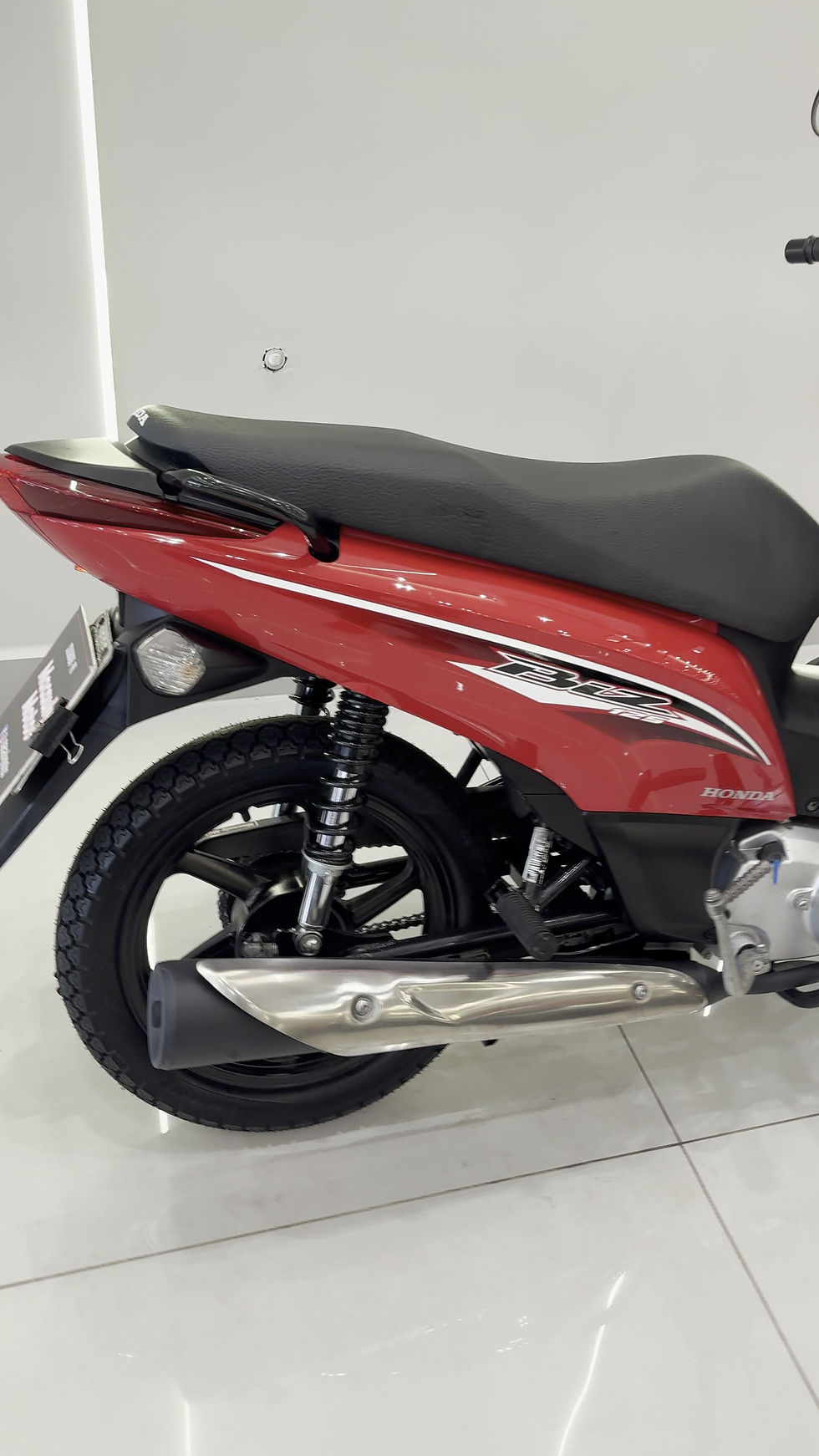 Miniatura: HONDA BIZ 125 2017