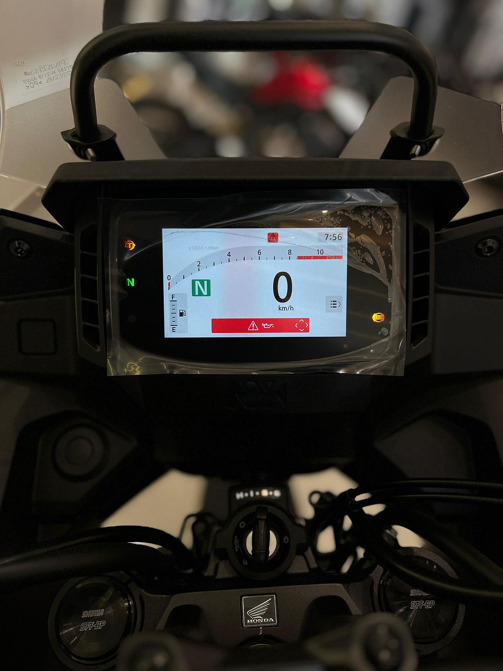 Miniatura: HONDA NX500 2026