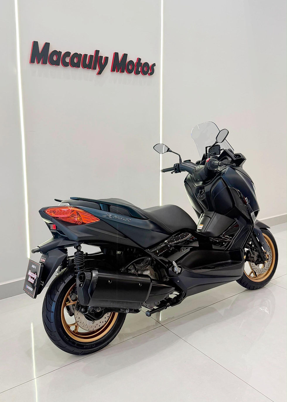 Miniatura: YAMAHA XMAX 2023