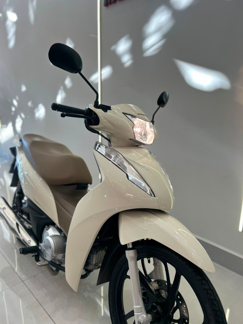 Miniatura: HONDA BIZ 125 2023 