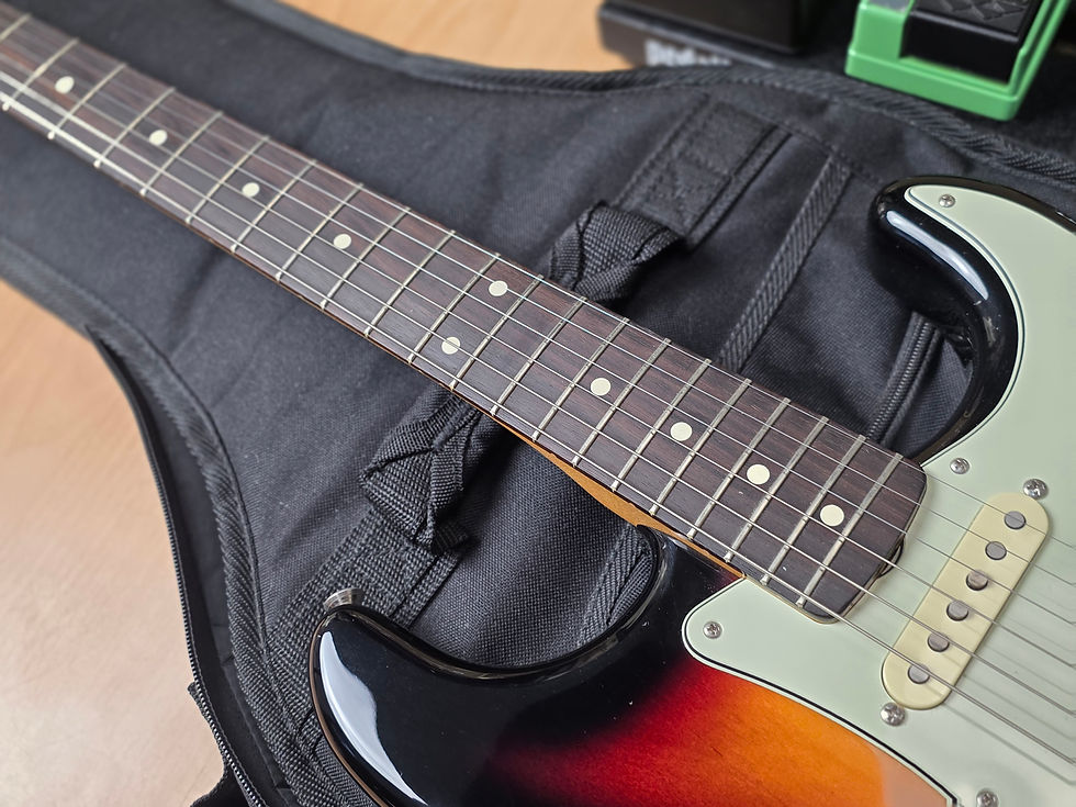 Thumbnail: 2015 Fender Classic Series 60s Stratocaster 7lbs 5oz 3 Tone Sunburst w/Gig Bag

