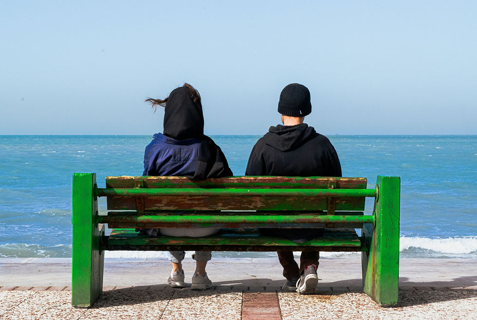 Gewaltfreie Kommunikation, Grüne Bank am Strand