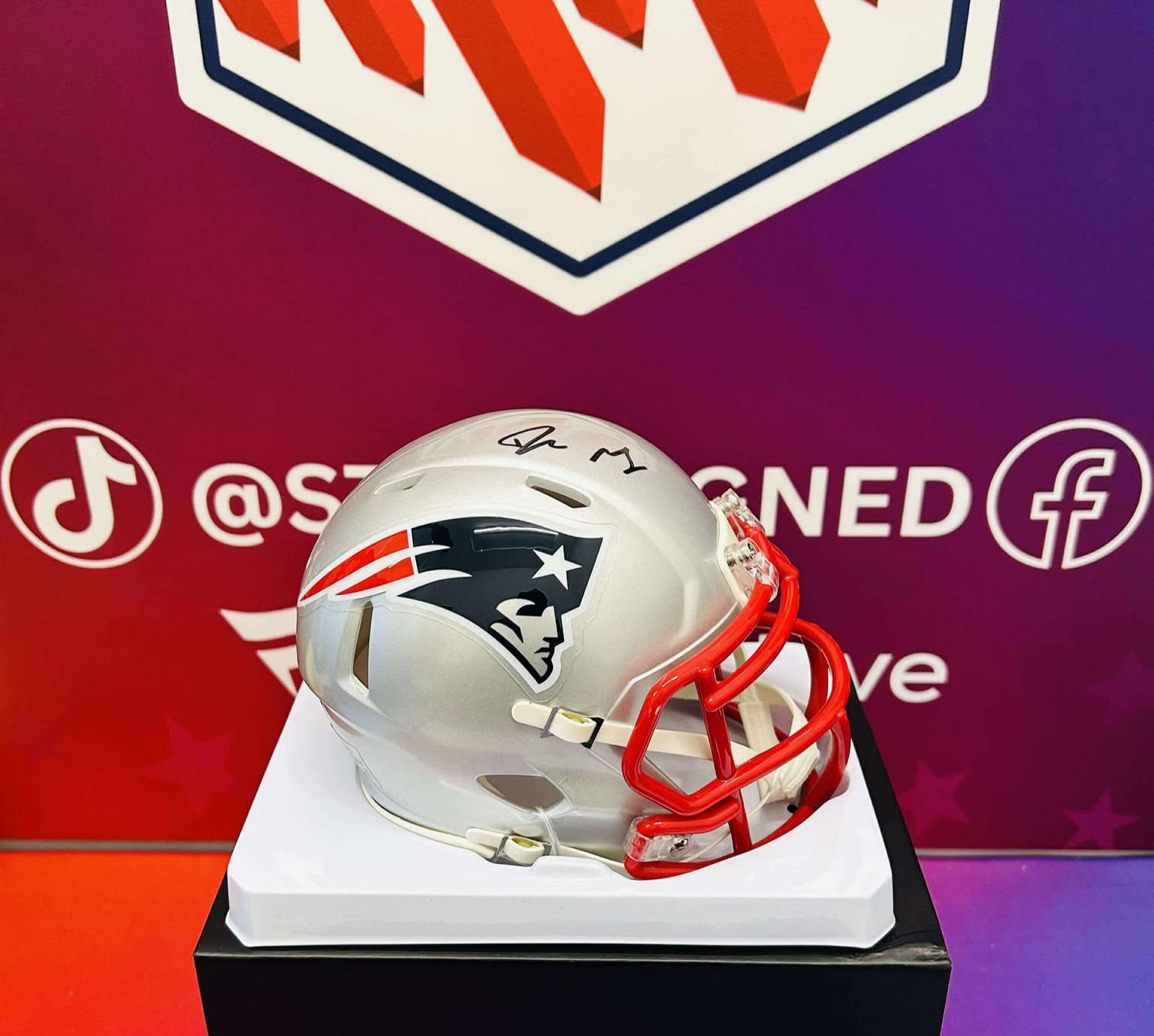 Drake Maye New England Patriots Speed Mini Helmet