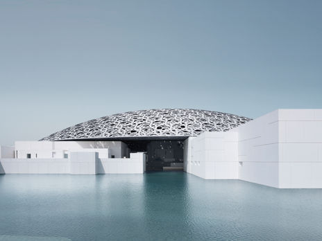 사막가운데 떠오른 7850개의 별, 루브르 아부다비