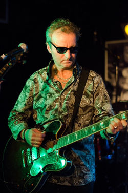 Wama Marmont (rhythm guitar)