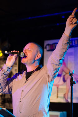 Phil Nye (lead singer)