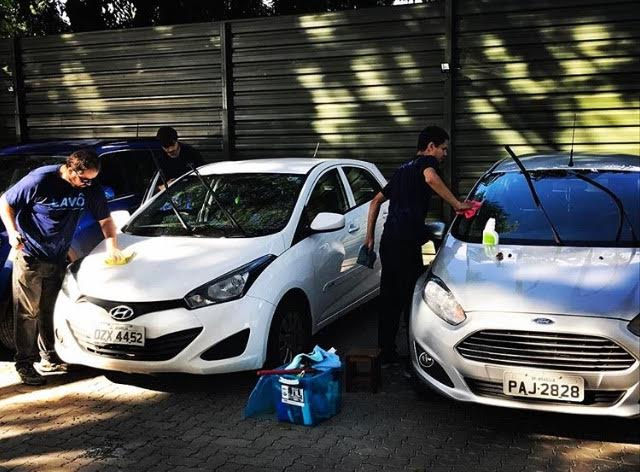Clientes Sal e Brasa têm 15% de desconto na primeira lavagem de carro pelo aplicativo Lavô