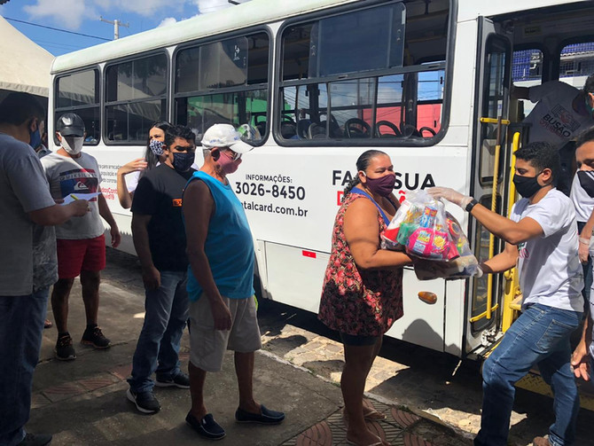 Busão Solidário do Seturn/NatalCard minimiza a fome de 15.200 vulneráveis de Natal