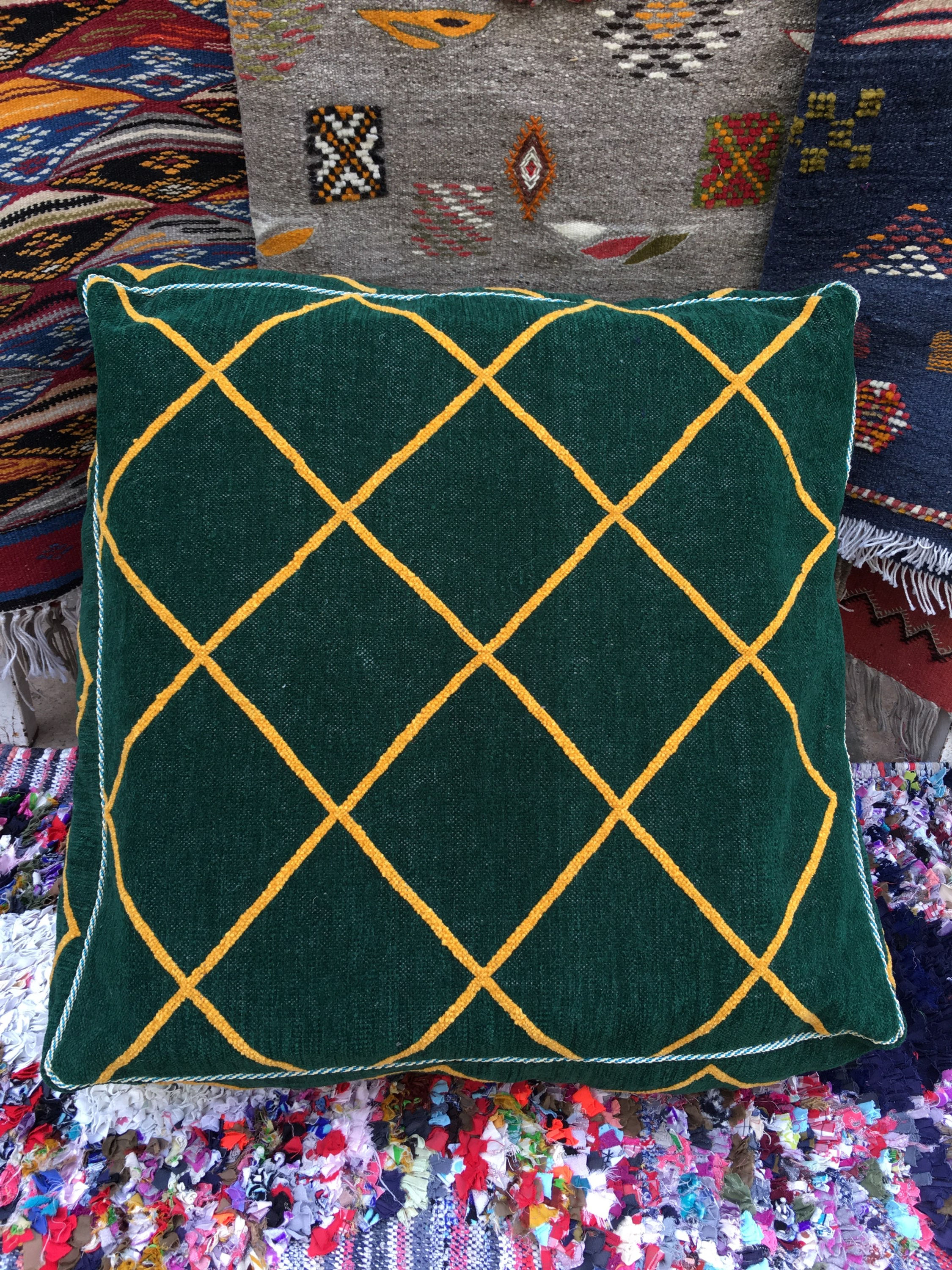 Pouf berber en laine