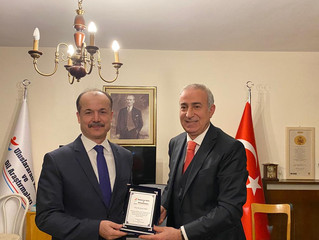 UKDA’nın dün akşamki konuğu Yunus Emre Enstitüsü Başkanı Prof. Dr. Şeref Ateş Bey’di…