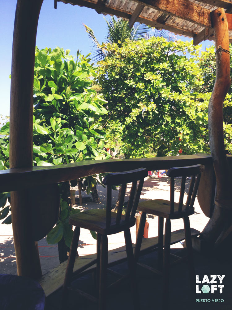 LAZY_LOFT_BEACH_HOSTEL_LARGE_PRIVATE_ROOM_OCEAN_VIEW_BALCONY