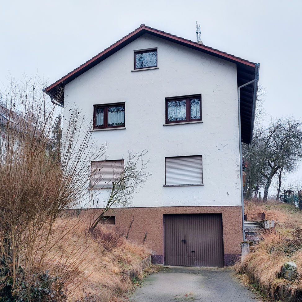 Haus zu Verkaufen von Immobilienmakler in Dielheim
