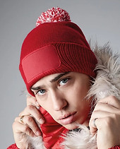 Bonnet à pompon à broder
