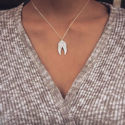 Fly Necklace