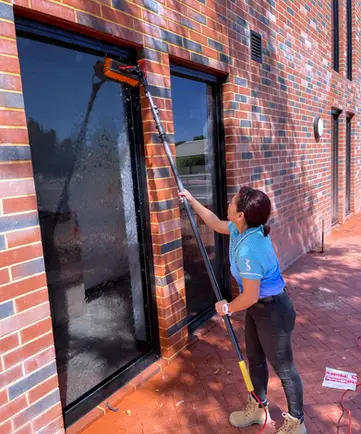 windows clean, commercial windows cleaning, exterior windows cleaning