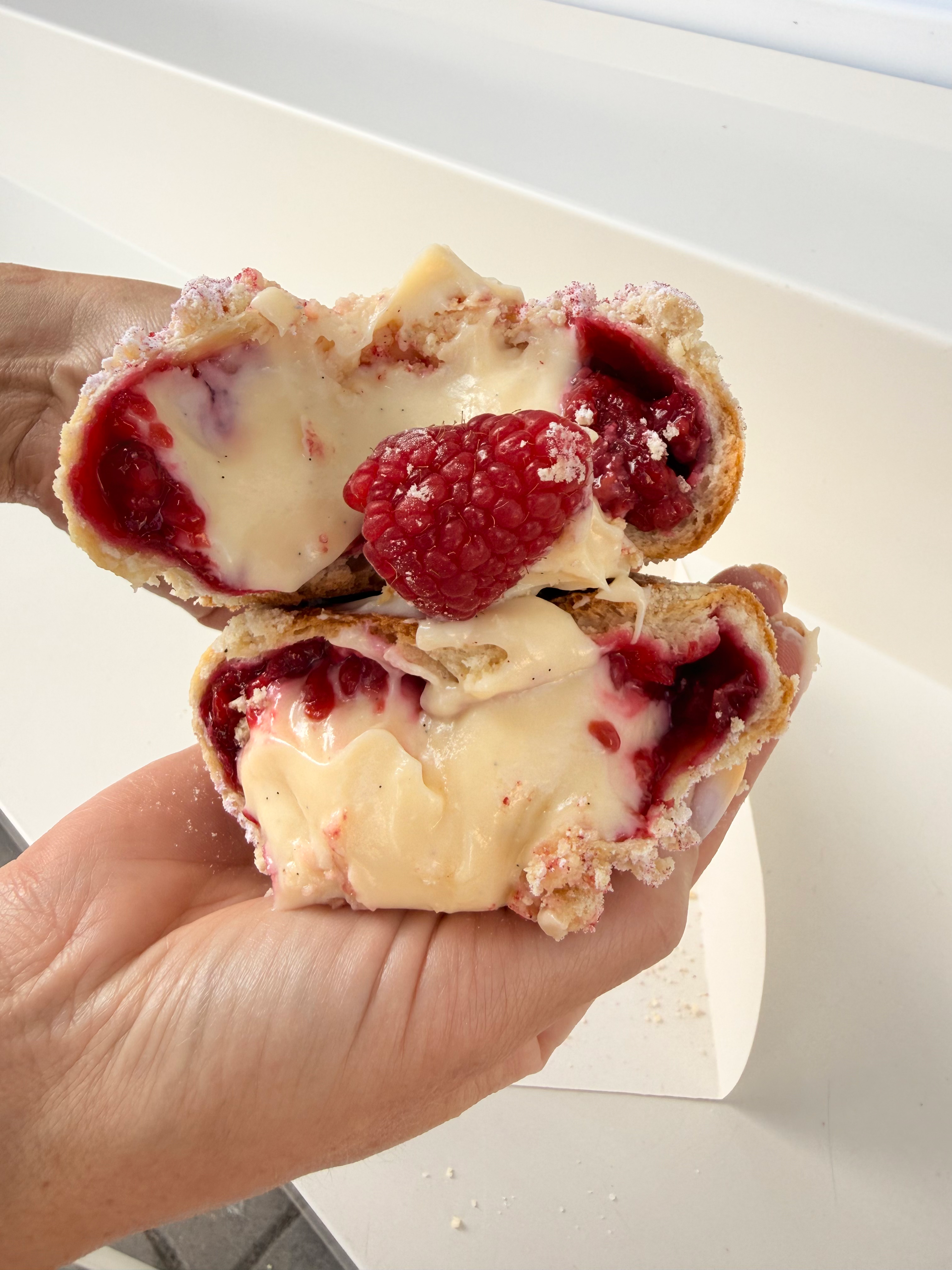 malinianka z kremem patissiere