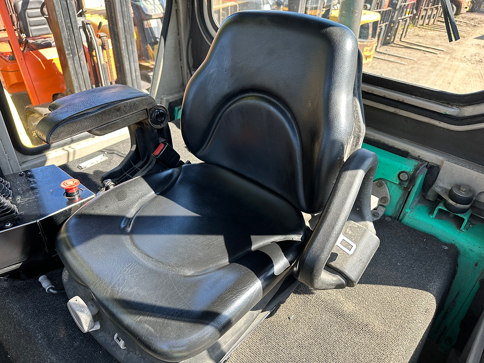 Миниатюра: 242. Mitsubishi FD70