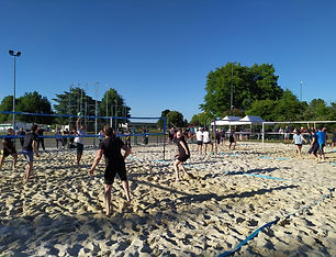 Tournoi beachvolley organisé par EMBOITE LE PAS